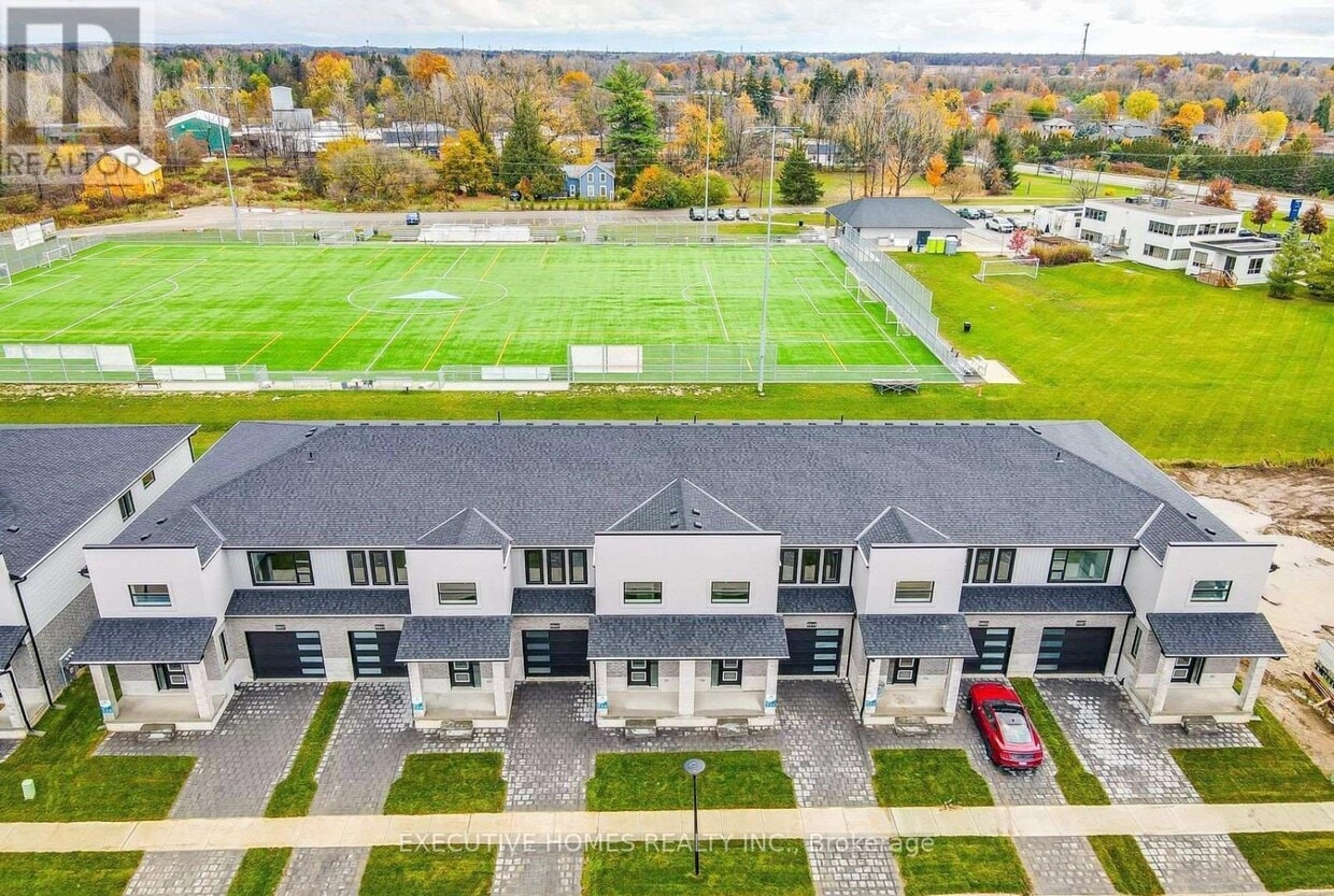 Photo principale - 6937 Royal Magnolia Ave