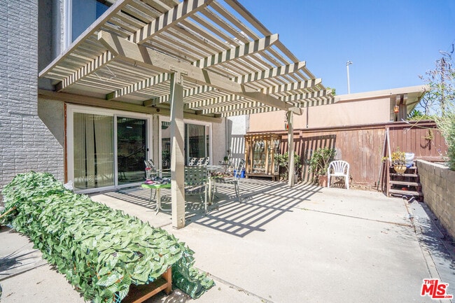 Building Photo - 12203 Santa Gertrudes Ave