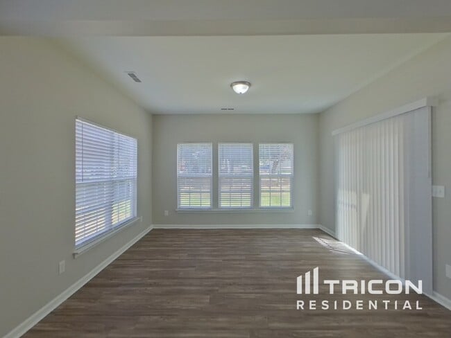 Building Photo - 7135 Tabor Falls Dr