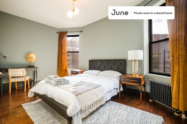 Room in Shared 4 bed/1 bath home - Room in Shared 4 bed/1 bath home