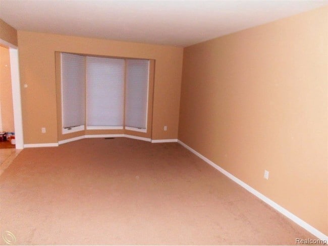 Building Photo - 48737 Cross Creek Dr