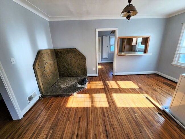 Building Photo - FOR RENT- Beautiful House in quiet area of...