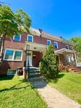 Building Photo - 7042 Dunbar Rd