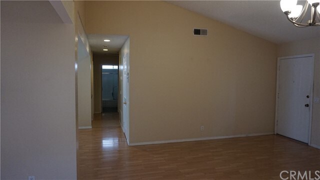 Foto del edificio - 41 Rainbow Ridge Rd