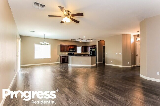Building Photo - 14133 W Crocus Dr