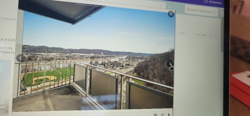 Foto principal - 1800 Roundhill Rd