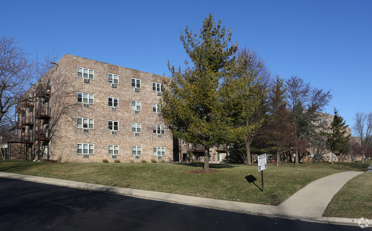 Foto principal - Enclave Apartments of Hoffman Estates