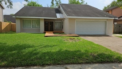 Building Photo - 12807 Villawood Ln