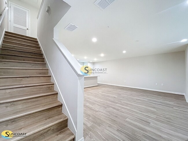 Building Photo - 3821 SW 43rd Ct