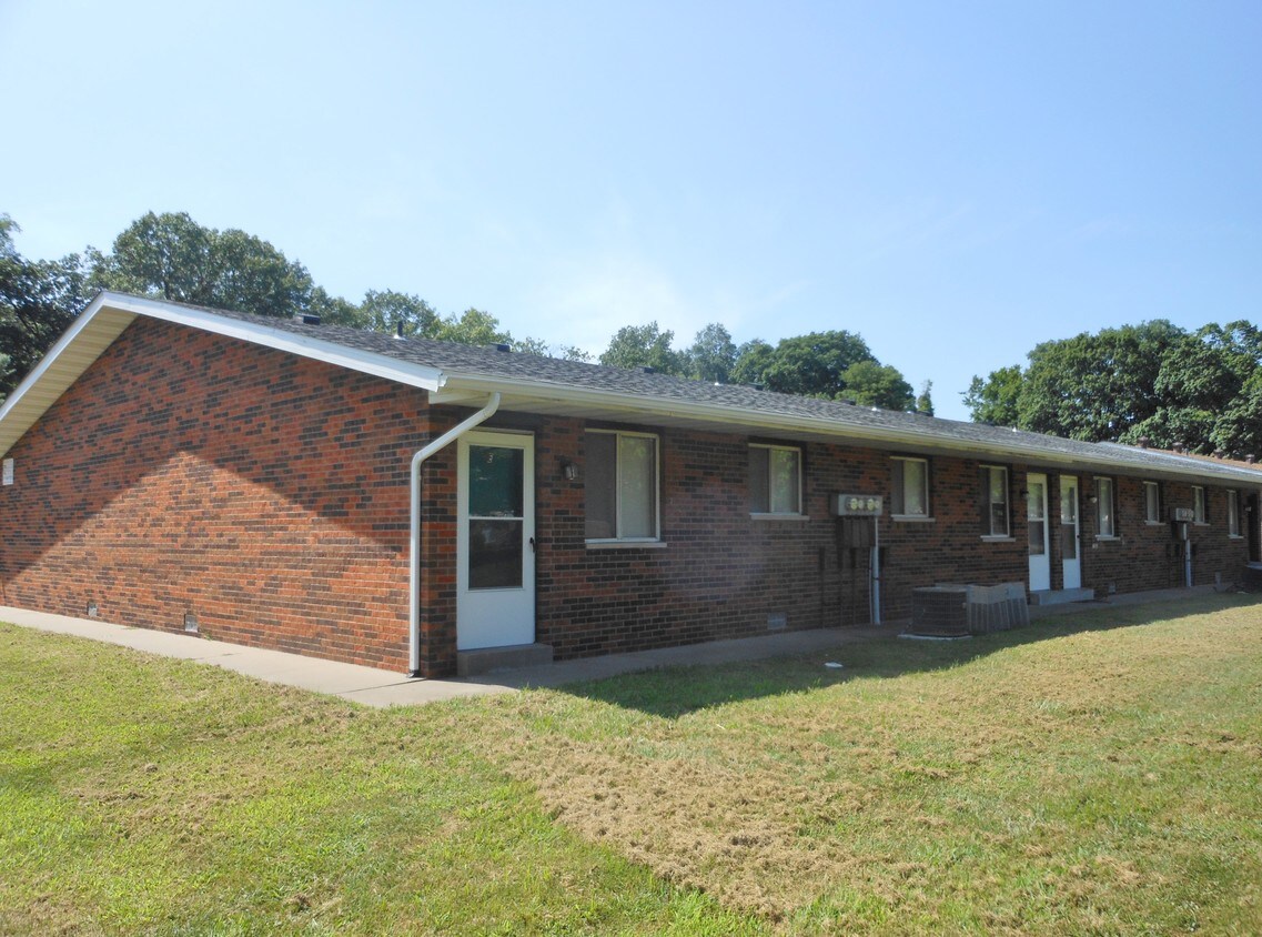Primary Photo - 809 Patty Dr