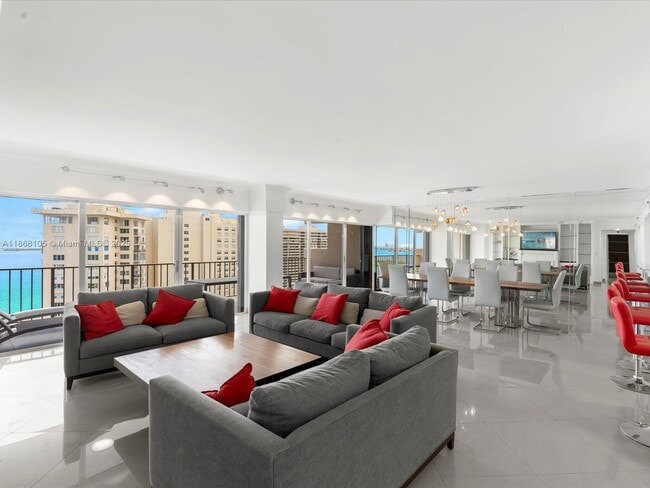 Foto del edificio - 1800 NE 114th St