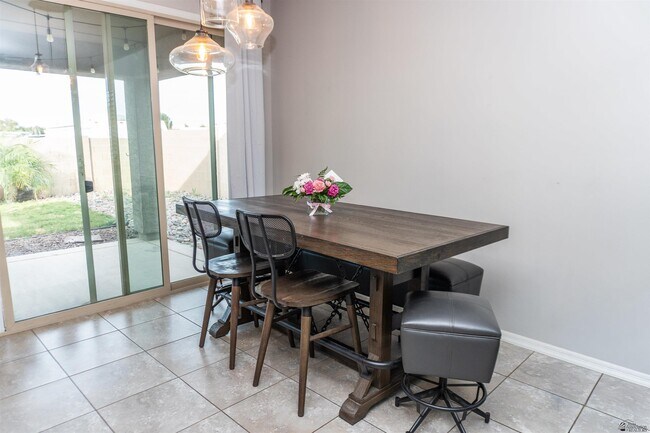 Foto del edificio - 6722 E 35th St