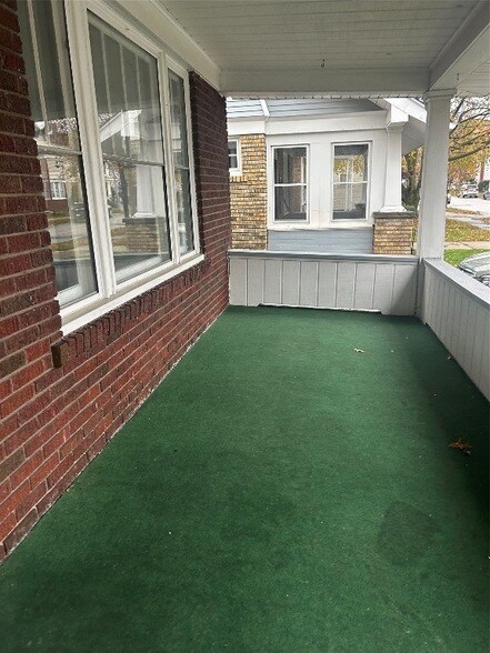 Foto del edificio - 1028 W 29th St