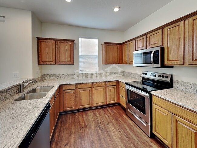 Building Photo - 3628 Red Baron Dr