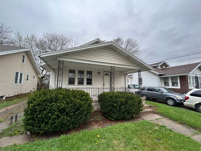 Foto del edificio - Cozy and freshly Updated North Toledo Home Near I-75 & Downtown