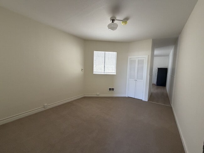 Building Photo - 1020a Minna St