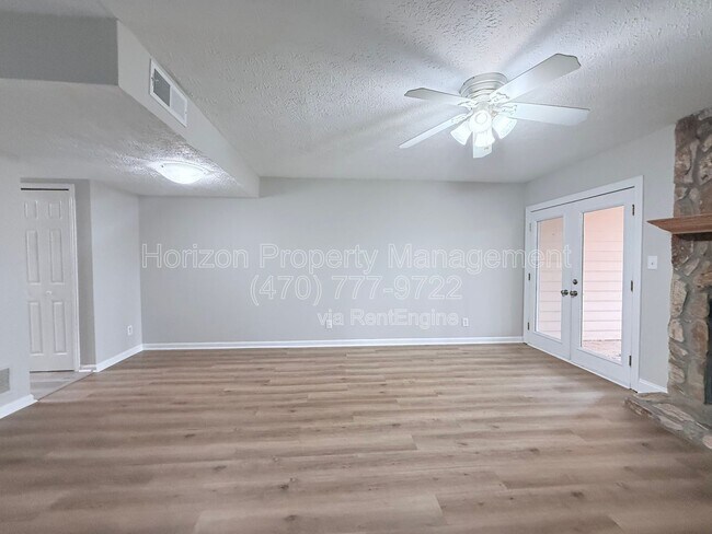 Foto del edificio - 2498 Hidden Cove Ct