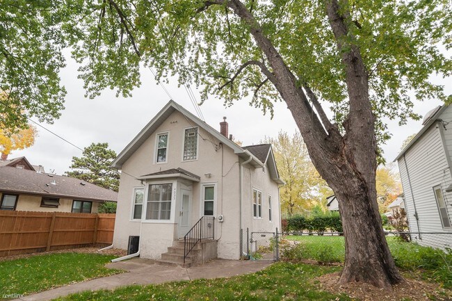 Building Photo - 3 br, 1 bath House - 4035 Fremont Avenue N