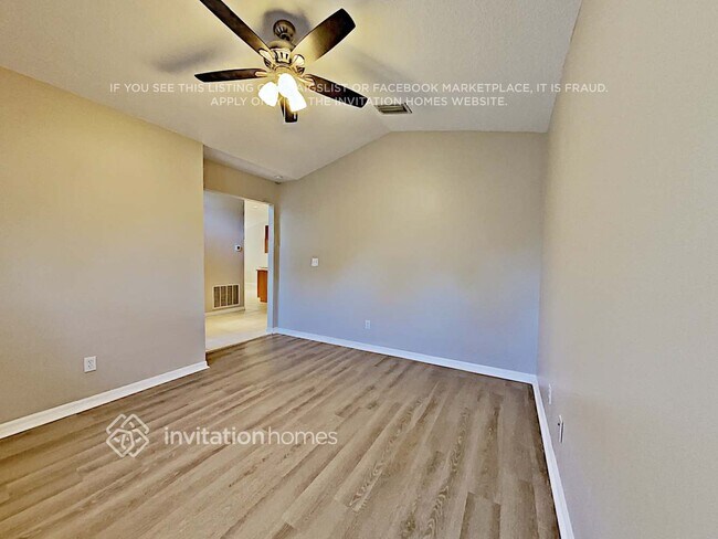 Foto del edificio - 2628 Brookville Dr