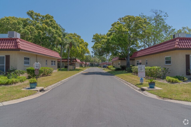 Building Photo - Pinewood Village