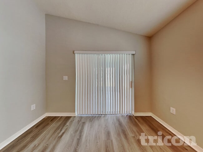 Foto del edificio - 8070 Diamond Creek Ln