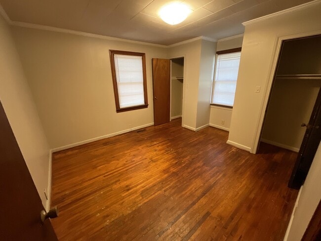 Photo - 28 St Mary Ave NW House