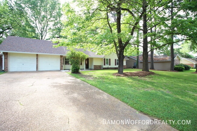 Photo - 308 Longmeadow Ct N- House