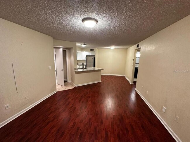 Foto del edificio - 4606 Commander Dr