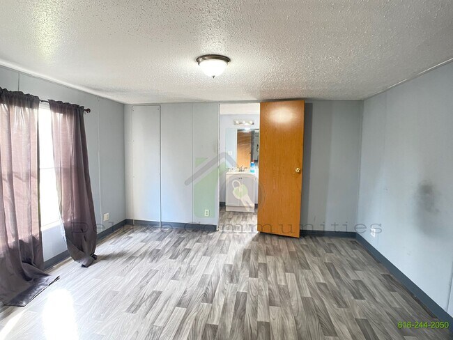 Foto del edificio - Newly Updated Mobile Home! Spacious 3 Bedroom! Baseline Estates