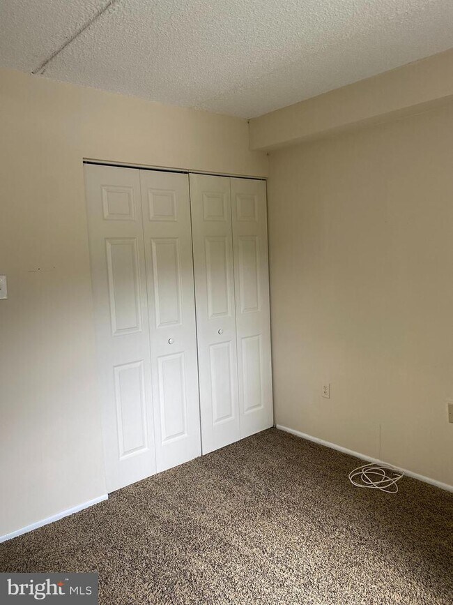 Foto del edificio - 280 Bridgewater Rd