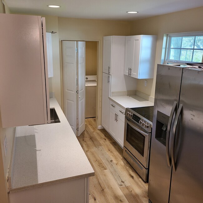 Kitchen 1 - 9625 Irby St