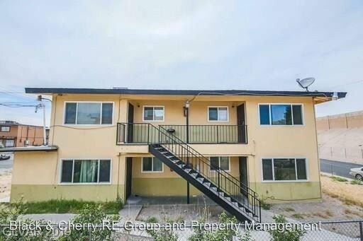 Primary Photo - 2900 Marlin Ave
