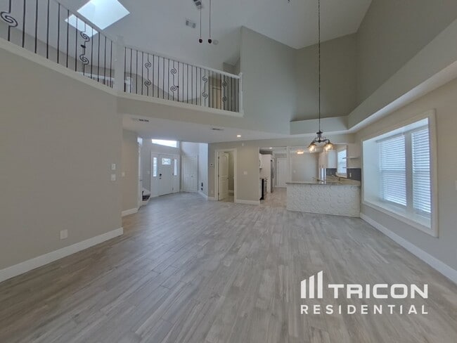 Foto del edificio - 504 Westborough Ln