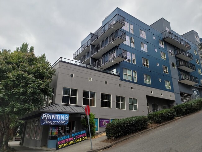 Exterior - 701 Galer St