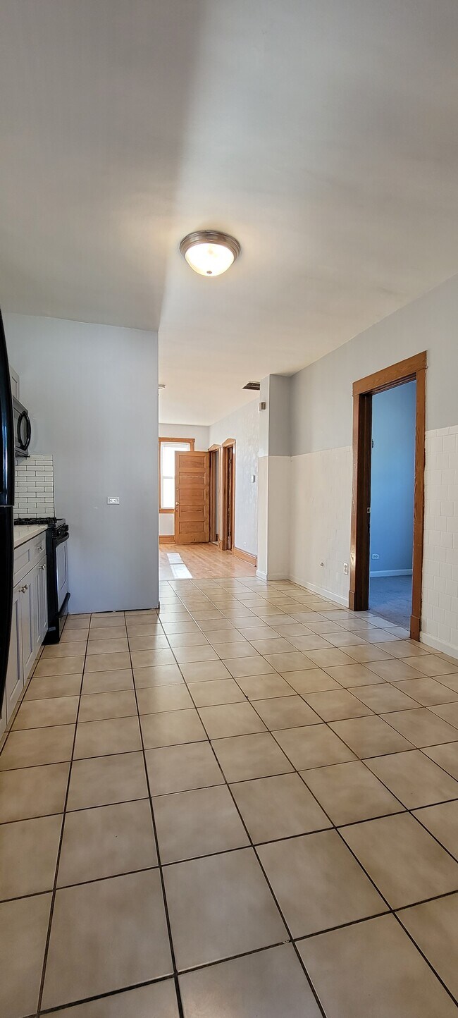 Building Photo - 4605 S Talman Ave