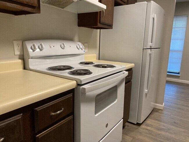 Building Photo - 36 Sta Les Cv