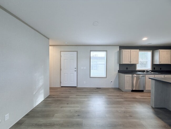 Building Photo - 52705 Van Buren Dr