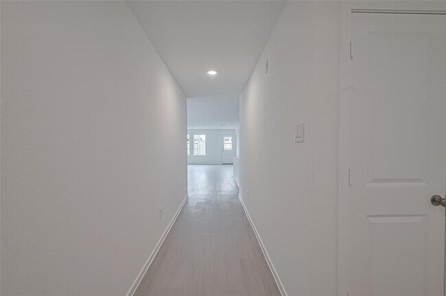Foto del edificio - 28930 Rustic Windmill Wy