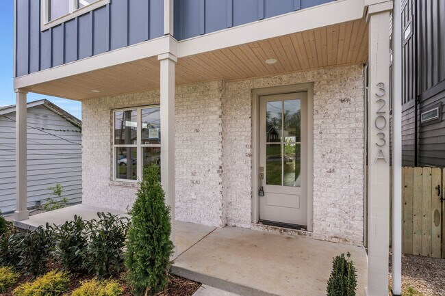 Building Photo - 3203 Resha Ln