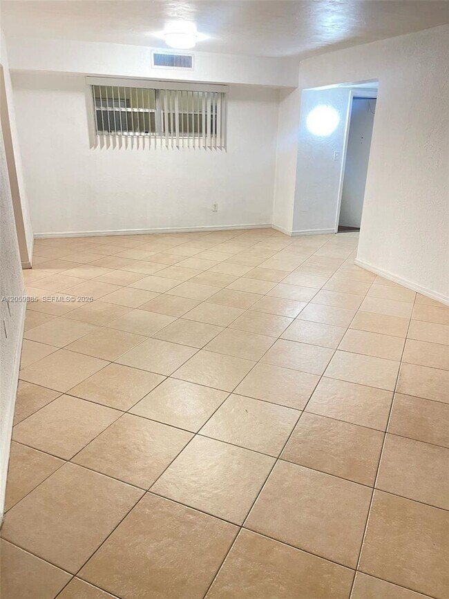 Building Photo - 7410 SW 82nd St