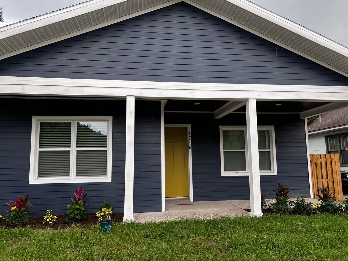 Foto principal - St. Pete Home for rent
