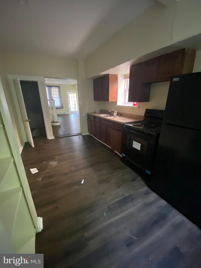 Building Photo - 2065 Albright St