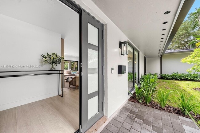 Foto del edificio - 15121 SW 69th Ct