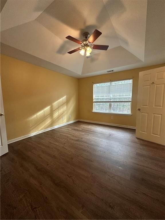 Building Photo - 1943 Oakbluff Way SW