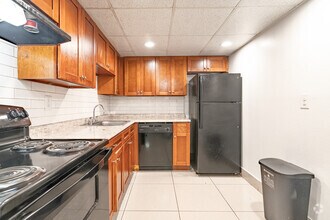 1BR, 1BA - 816SF - Windward Vista