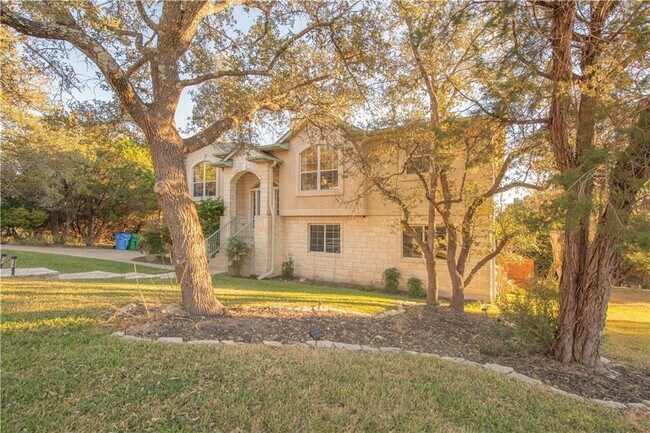 Foto del edificio - 21513 Surrey Ln