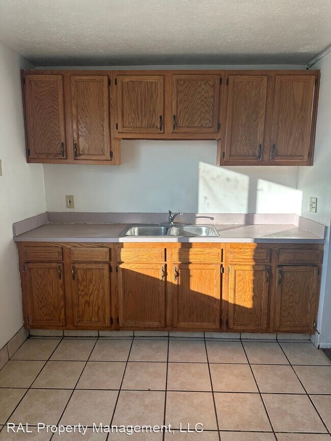 Foto del edificio - 2 br, 1.5 bath House - 4878 banbury 8