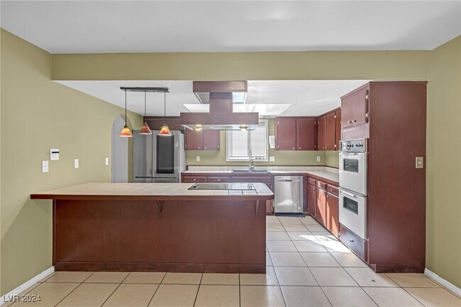 Building Photo - 2900 Gilmary Ave