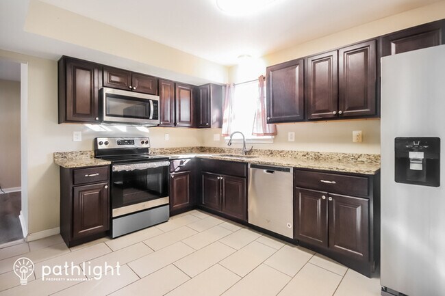 Foto del edificio - 6 Ravenglass Road, Waldorf, MD, 20602