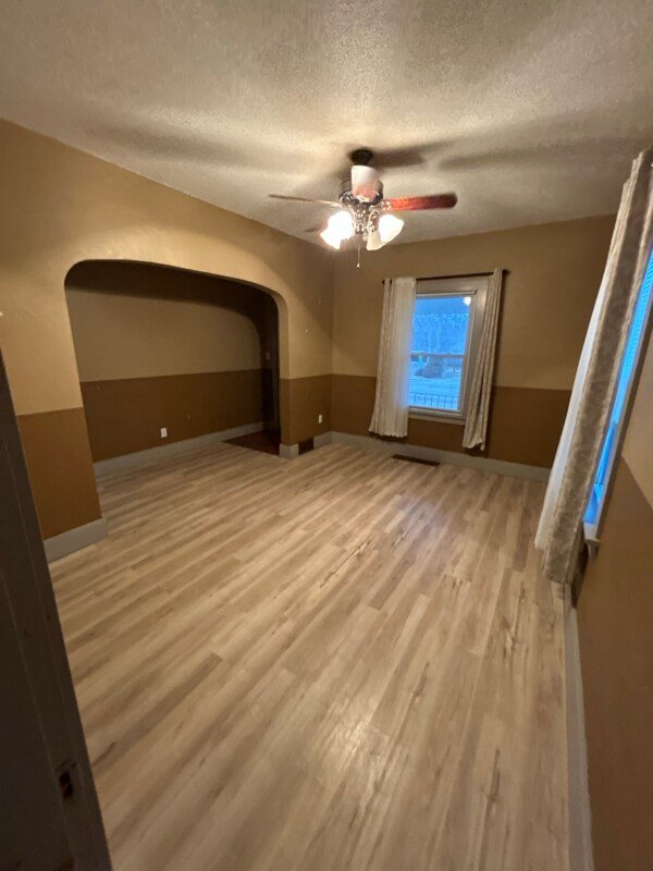 Foto del edificio - 828 W Pearl St